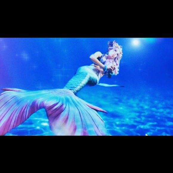 Finfolk Caspian Cove Like New XS - Picture 3 of 7